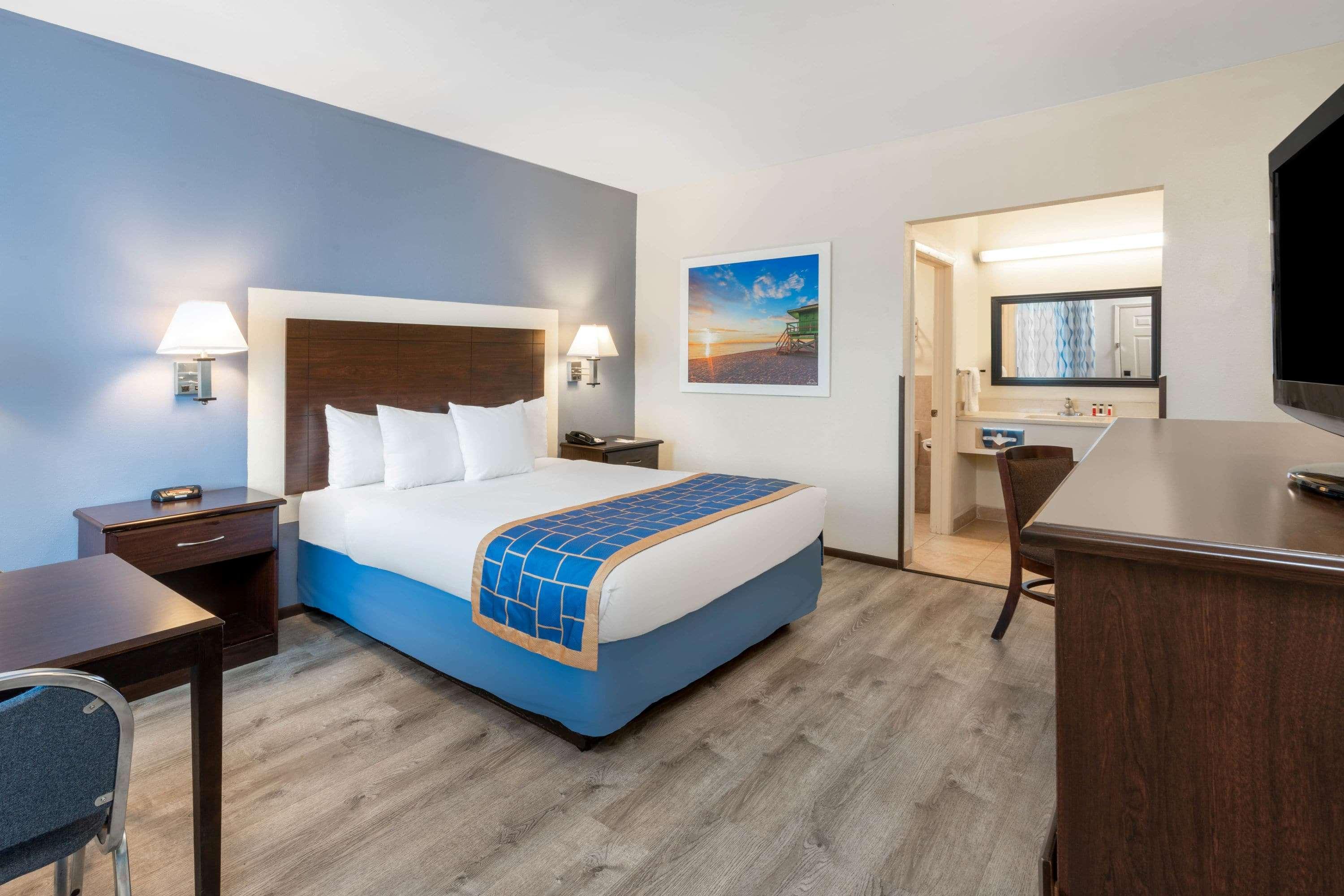 Days Inn By Wyndham Грантс Екстер'єр фото